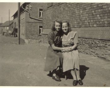 1950er-Hanna-Schneider-Lotte-Jung.jpg