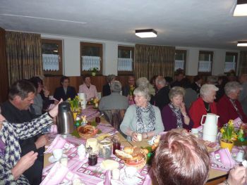 004-Osterandacht-Fruehstueck-2012.JPG