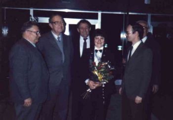 012-Ehrennadel-f-Inge-Schmidt-b-1986.jpg