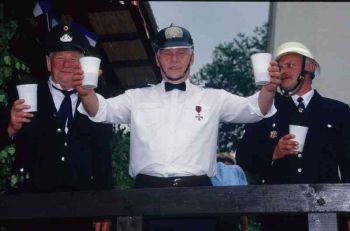 012-beim-Festzug-1995.jpg