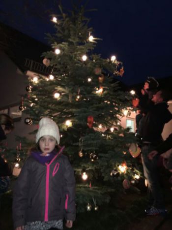 004-2016-Weihnachtsmarkt-mit Nikolaus.jpg