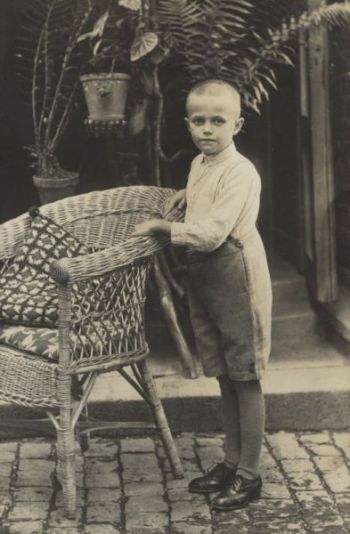 Emil Bender als Junge.jpg