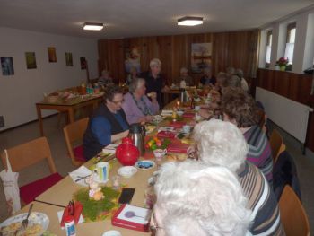 005-2015-03-Frauenhilfe.jpg