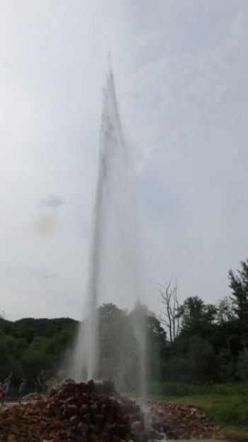 2017-08.16.-Geysir-Andernach (12).JPG