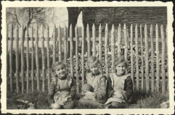 023-1953-Inge-IngridTochtervonLehrerWeise-Doris.jpg