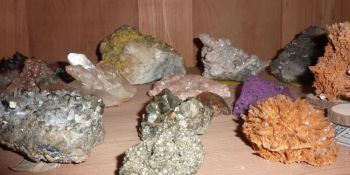 1005-Mineraliensammlung-Schrank.jpg