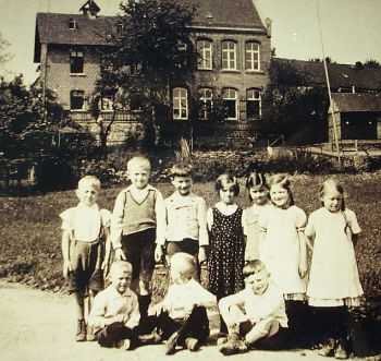 1938 a Schueler.jpg