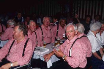107-im-Festzelt.JPG