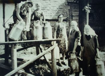 1955-am-Milchbock in Hanwerth.jpg