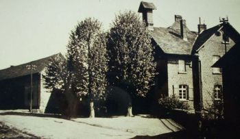 1903 Volksschule.jpg