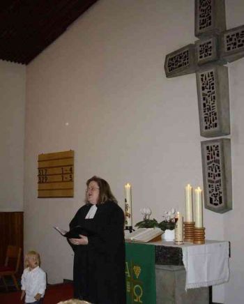 036-Frau-Pfarrerin-Mueller-2007.jpg