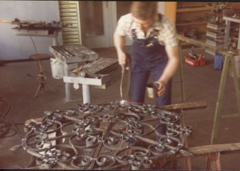1981-Schmiedearbeit-Rosette.jpg