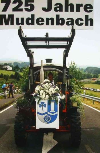002-Festzug.jpg