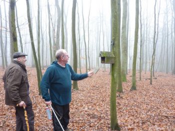 015-2012-03-01-Reinigung-Nistkaesten.JPG