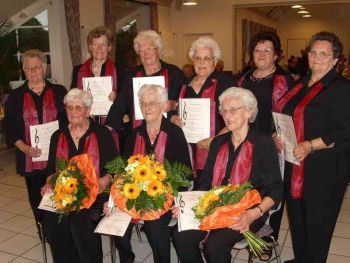 022-60Jahre-Frauenchor-Jubilare.jpg