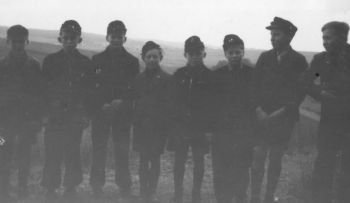 1951 Gruppenfoto-Jungen.jpg