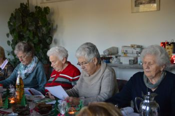 009-2019.12.18-Frauenhilfe-Wihnachtsfeier (4).JPG