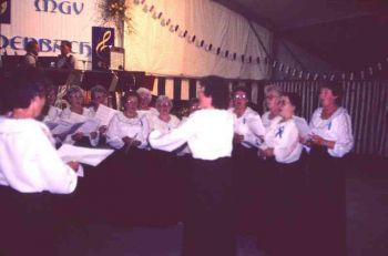 007-1982-Vortrag-beim-MGV-a.jpg