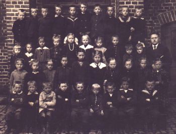 1920 Schueler (2).jpg