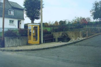 1986-Dorfbrunnen.jpg