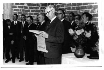 006-Grundsteinlegung-Richtfest-1966-Ansprache-Schmidt.jpg