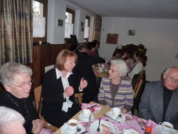 012-Osterandacht-Fruehstueck-2012.JPG