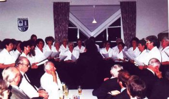 032-Frauenchor-1995.jpg